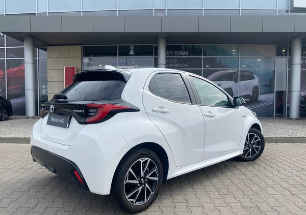 Toyota Yaris cena 84500 przebieg: 26353, rok produkcji 2021 z Kalisz małe 497
